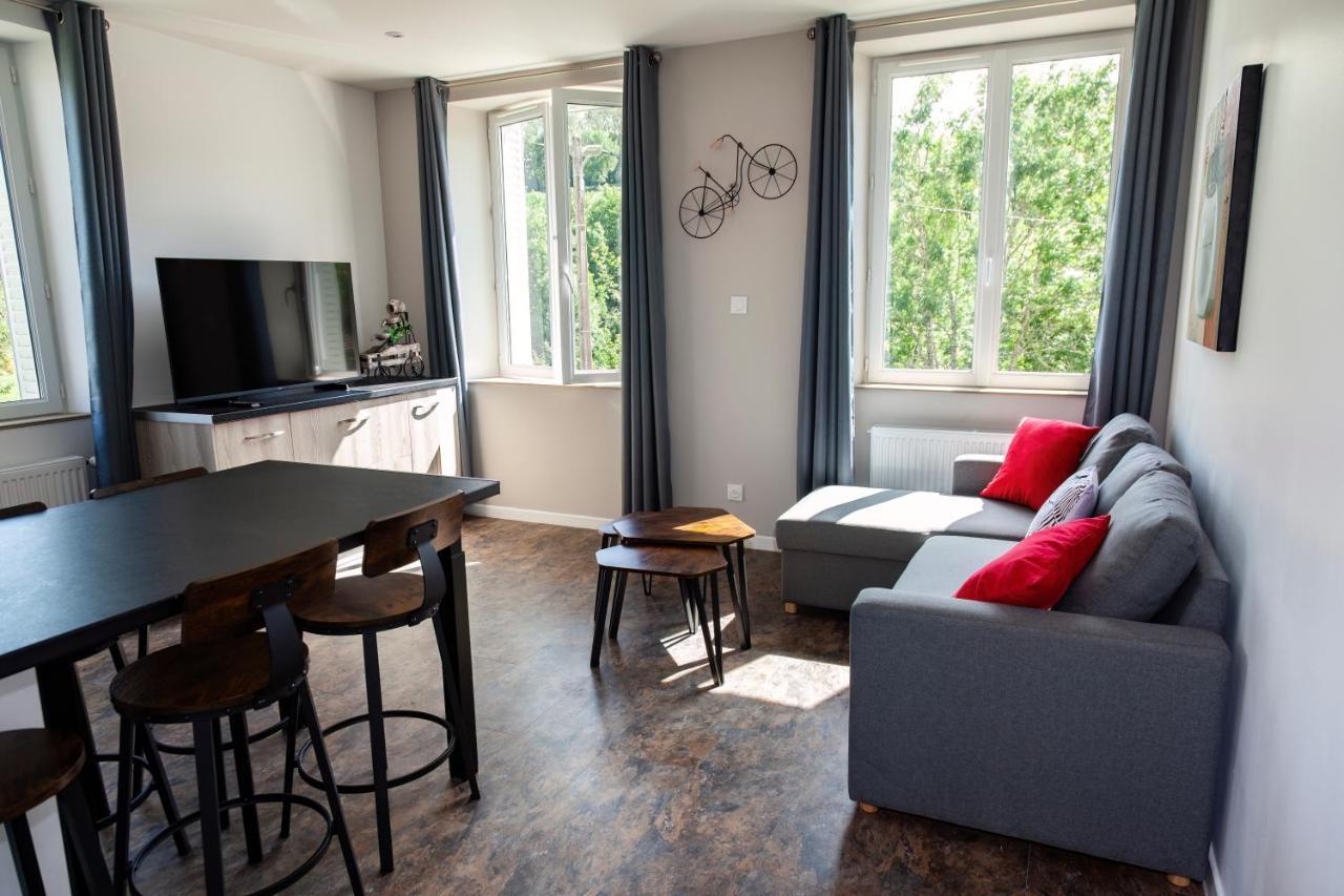 La Batisse L'Arbre Beige Leilighet Le Petit-Abergement Eksteriør bilde